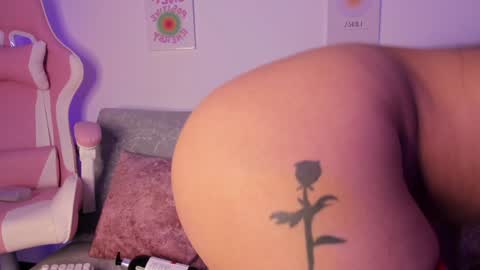 Snapshot of sensualhaven_ chatting on 01/02/25, 12:13 sensualhaven_ online show from 01/02/25, 12:13