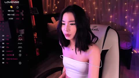 Kiki online show from 12/15/24, 08:25