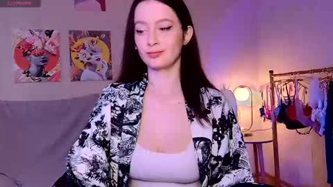 Snapshot of sensuallucy233 chatting on 12/03/25, 06:21 sensuallucy233 online show from 12/03/25, 06:21