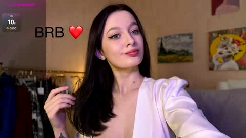 Snapshot of sensuallucy233 chatting on 01/10/26, 07:43 sensuallucy233 online show from 01/10/26, 07:43
