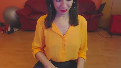 sensualmyra online show from 12/31/24, 10:04