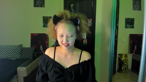 Snapshot of senya_sol chatting on 03/25/26, 10:38 senya_sol online show from 03/25/26, 10:38