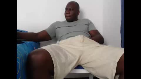 Snapshot of senyeiblack chatting on 03/06/25, 05:11 Jose online show from 03/06/25, 05:11