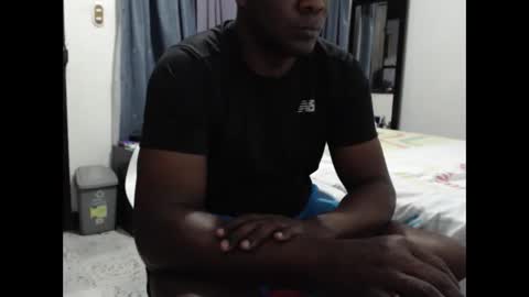 Snapshot of senyeiblack chatting on 11/22/25, 10:53 Jose online show from 11/22/25, 10:53