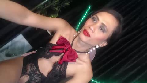 senyora_evangelista online show from 04/21/26, 02:51