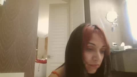 Snapshot of sequoia8888 chatting on 02/09/25, 01:22 sequoia8888 online show from 02/09/25, 01:22