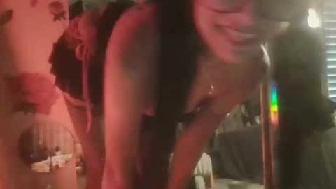 Snapshot of sequoia8888 chatting on 11/12/25, 07:35 sequoia8888 online show from 11/12/25, 07:35