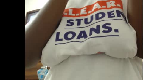 Anne online show from 10/22/25, 06:13