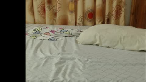 Anne online show from 04/25/26, 05:54