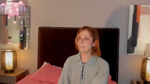 Seraphine star online show from 04/11/26, 08:51