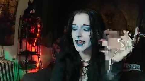 Seraphin Munster online show from 11/05/25, 06:08