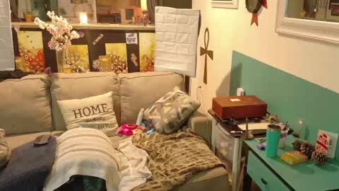 Snapshot of seraphyx33 chatting on 09/09/25, 11:15 seraphyx33 online show from 09/09/25, 11:15