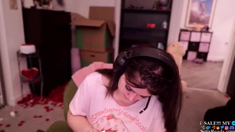 SeraReads online show from 02/11/25, 07:33