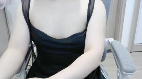 Snapshot of serena_white2k1 chatting on 08/03/26, 09:04 Lina online show from 08/03/26, 09:04