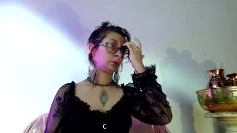 Snapshot of serena_xyz chatting on 12/01/25, 06:24 Serena Xyz online show from 12/01/25, 06:24