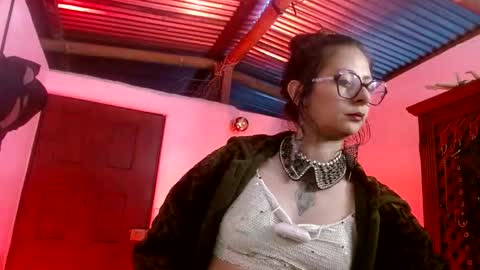 Snapshot of serena_xyz chatting on 01/10/26, 09:41 Serena Xyz online show from 01/10/26, 09:41