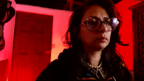 Snapshot of serena_xyz chatting on 01/12/26, 04:07 Serena Xyz online show from 01/12/26, 04:07