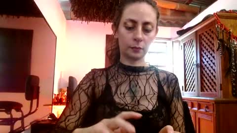 Serena Xyz online show from 05/01/26, 04:33