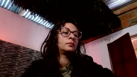 Snapshot of serena_xyz chatting on 06/28/26, 02:34 Serena Xyz online show from 06/28/26, 02:34