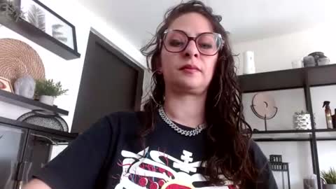 Snapshot of serena_xyz chatting on 07/03/26, 05:30 Serena Xyz online show from 07/03/26, 05:30