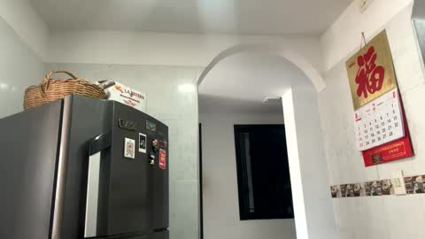 sararoussee online show from 03/09/25, 07:48