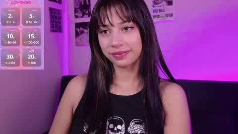 Snapshot of serenbleck chatting on 05/20/26, 10:21 Seren online show from 05/20/26, 10:21