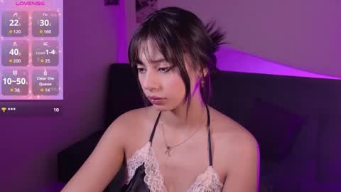 Snapshot of serenbleck chatting on 05/21/26, 10:33 Seren online show from 05/21/26, 10:33