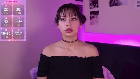 Snapshot of serenbleck chatting on 06/11/26, 10:24 Seren online show from 06/11/26, 10:24