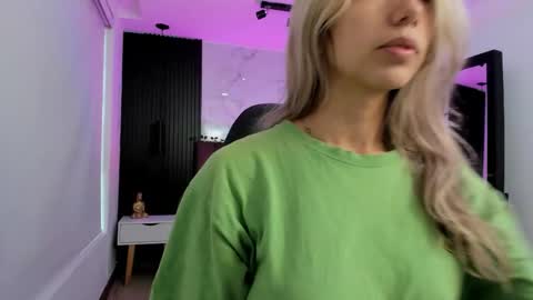 Serene online show from 01/16/26, 12:31