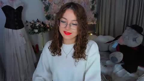 Ophelia online show from 11/01/25, 07:05