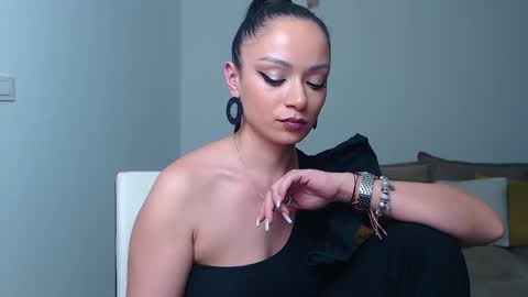 SereneSophi online show from 03/05/25, 01:31