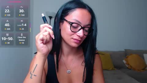 SereneSophi online show from 09/26/25, 05:22