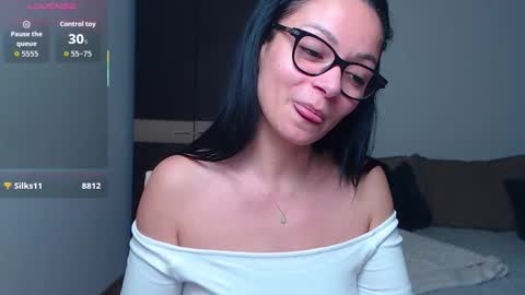 SereneSophi online show from 03/11/26, 07:03