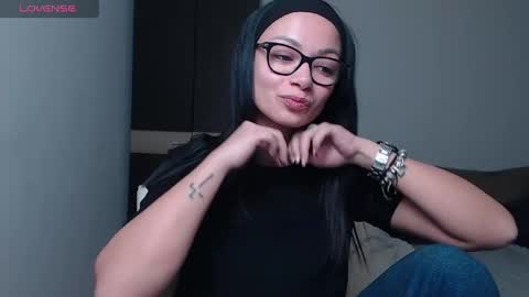 SereneSophi online show from 04/06/26, 03:37