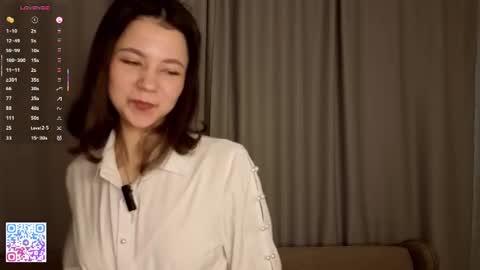 Snapshot of serinazele chatting on 07/13/26, 07:11 Melissa online show from 07/13/26, 07:11