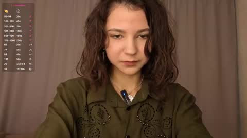 Snapshot of serinazele chatting on 07/21/26, 09:00 Melissa online show from 07/21/26, 09:00