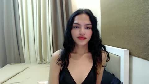 Bella online show from 09/16/25, 07:26