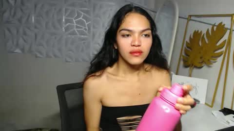 Bella online show from 11/16/25, 07:41