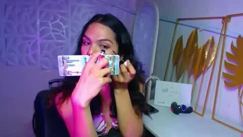 Bella online show from 11/30/25, 09:13