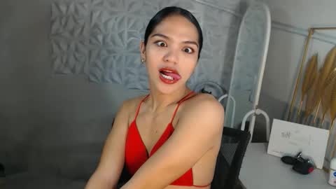 Bella online show from 04/17/26, 03:15