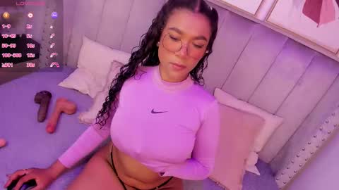 Snapshot of seshat_hitt chatting on 11/06/25, 03:51 Seshat online show from 11/06/25, 03:51