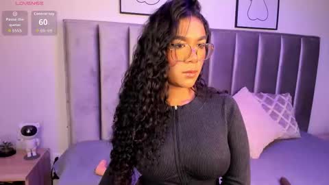 Snapshot of seshat_hitt chatting on 01/18/26, 04:16 Seshat online show from 01/18/26, 04:16