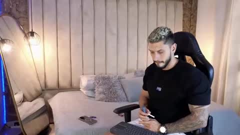 HEY IM SETH online show from 01/31/25, 08:01