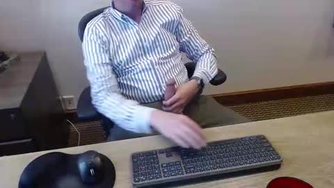 Snapshot of sethdoza chatting on 04/21/26, 05:17 sethdoza online show from 04/21/26, 05:17