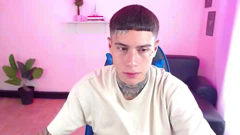 Thomas online show from 10/23/25, 03:44