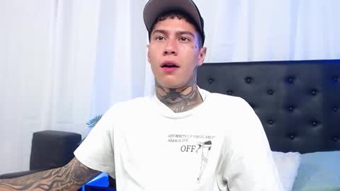 Thomas online show from 11/04/25, 02:27