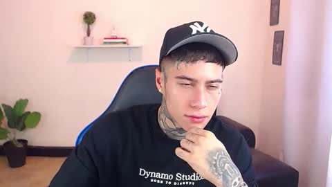 Thomas online show from 11/21/25, 03:11