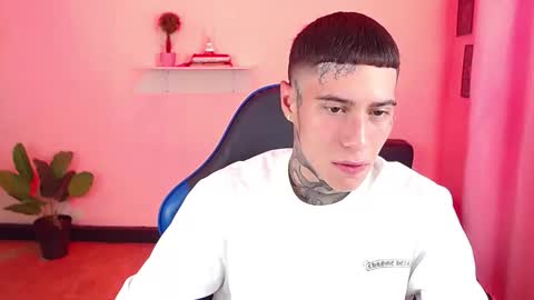 Thomas online show from 12/04/25, 09:12