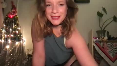 seturselfonfyre online show from 12/04/25, 06:23