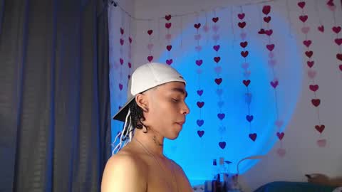 Snapshot of seven7xis chatting on 02/19/25, 06:22 Alexis online show from 02/19/25, 06:22